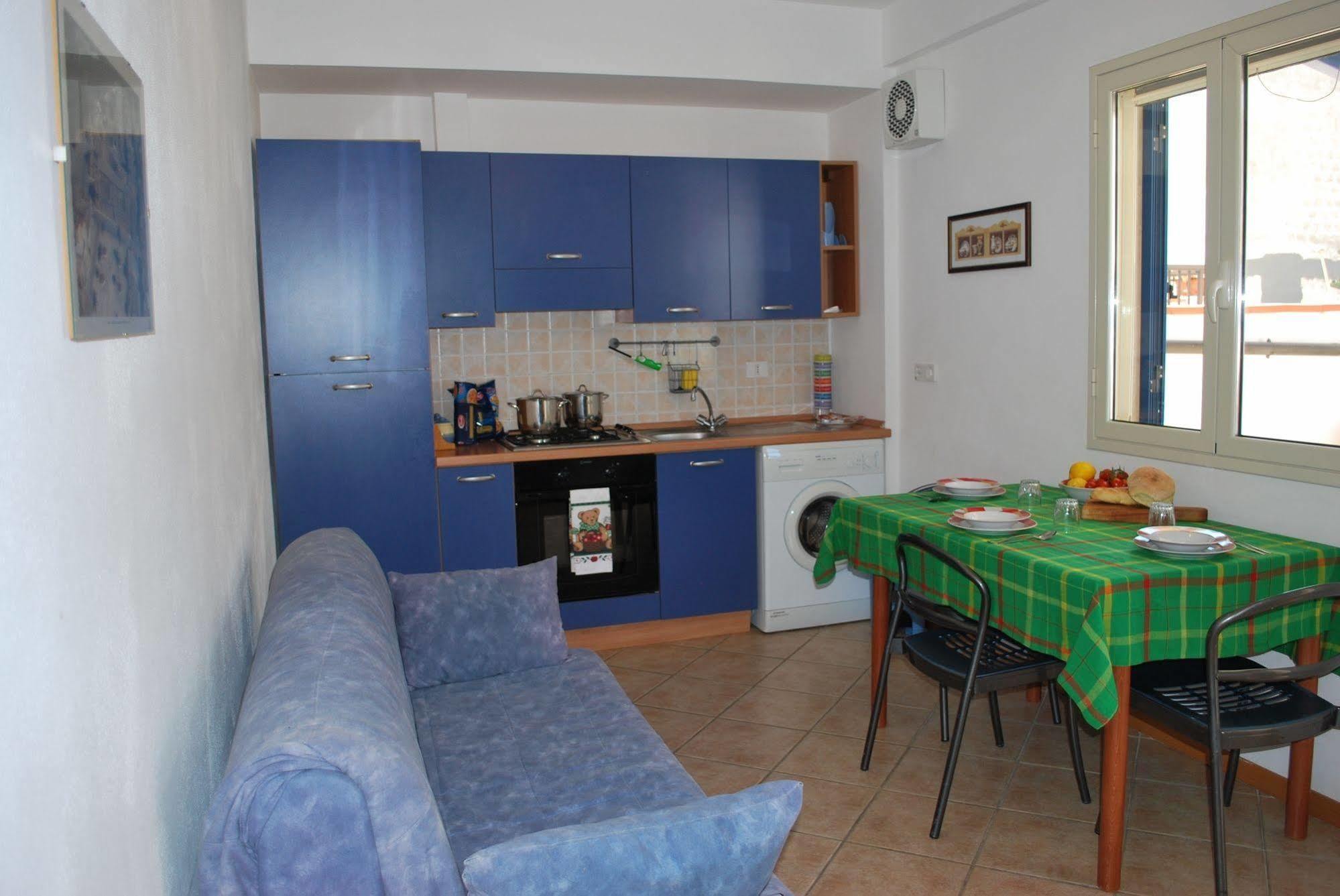 Mareinsicilia: Appartamenti Del Melo Marina di Ragusa Exterior photo